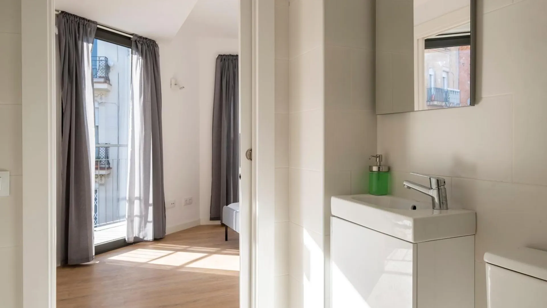 Piso Cerca De Camp Nou 2 Apartment L'Hospitalet de Llobregat